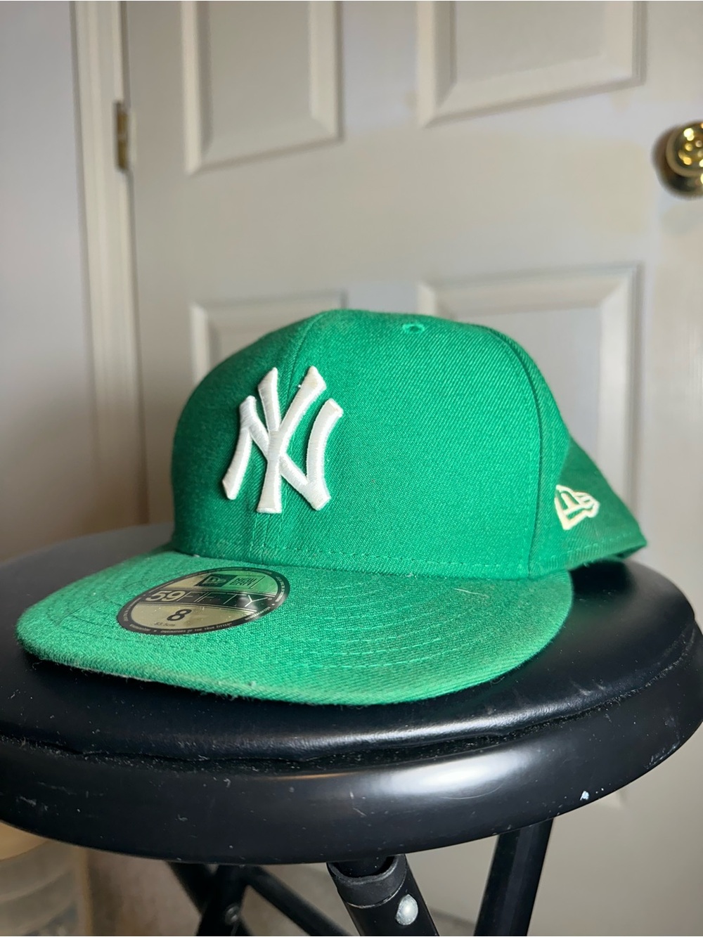 New Era Mens Green New York Yankees Snapback Hat with White Logo